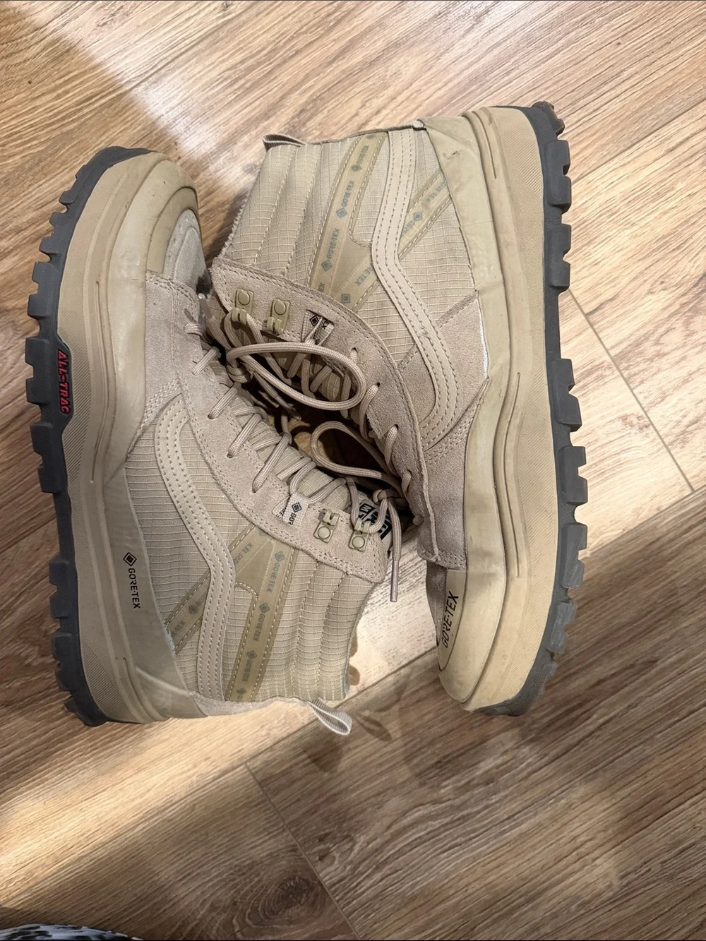 Vans GORE-TEX High-Top Boots in Tan